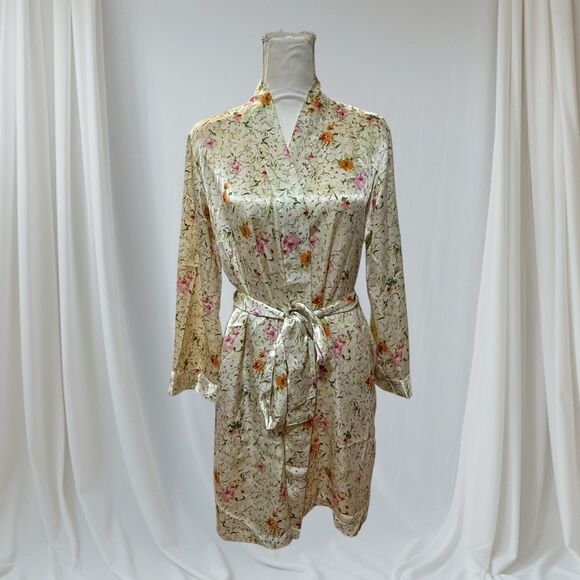 Morgan Taylor Other - morgan taylor intimates Medium Sheer Floral Robe